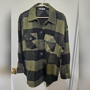 Plaid Shacket Olive/Black (M) LAST PRICE